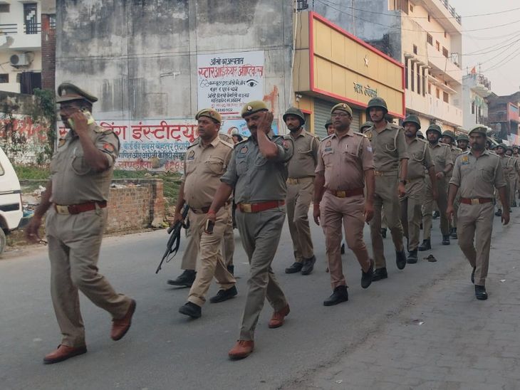 Police's efforts to connect with the public in Sandila | संडीला में ...