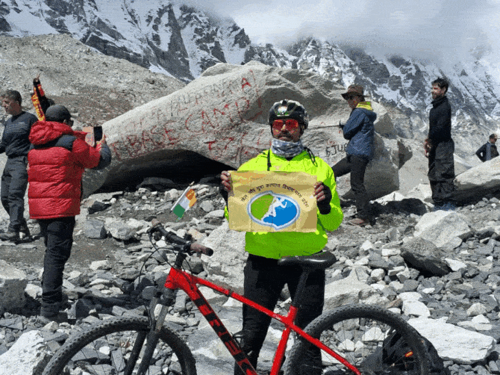 भोपाल के भगवान सिंह का विश्व रिकॉर्ड:  साइकल से एवरेस्ट बेस कैंप तक पहुंचने वाले पहले दुनिया के पहले व्यक्ति – Bhopal News
