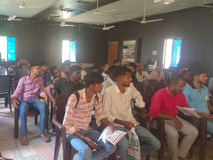 SIS Recruitment in Ranipur Block: 65 youth selected | रानीपुर ब्लॉक में ...