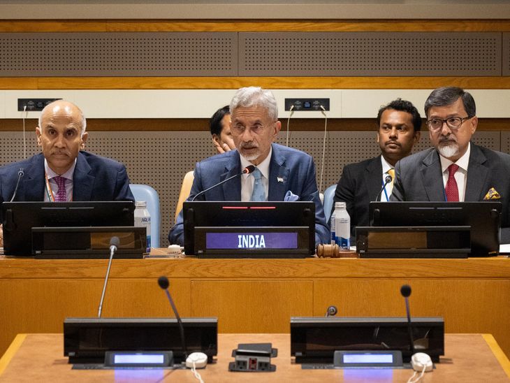 S Jaishankar UN Speech Update; Pakistan US | Donald Trump Shehbaz Sharif | जयशंकर बोले- UN सुरक्षा परिषद में सुधार हो: BRICS देश दुनिया में मजबूत आवाज बनकर उभरे; आज रात UN में भाषण देंगे