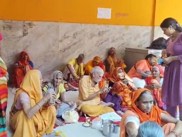 नैमिषारण्य में महानवमी पर उमड़ा भक्तों का सैलाब