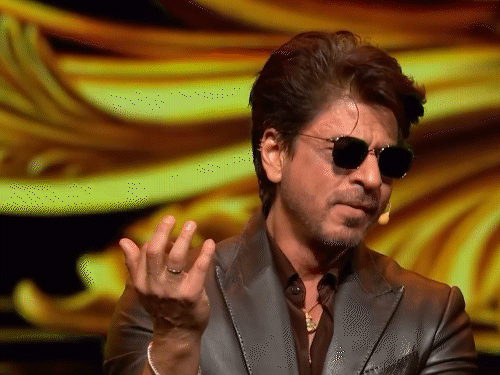 Shahrukh Khan returns to the Filmfare stage after 17 years. | 17 साल बाद फिल्मफेयर के स्टेज पर लौट रहे शाहरुख: 70वें फिल्मफेयर अवॉर्ड सेरेमनी को करेंगे होस्ट, बोले- शानदार जश्न की रात होगी