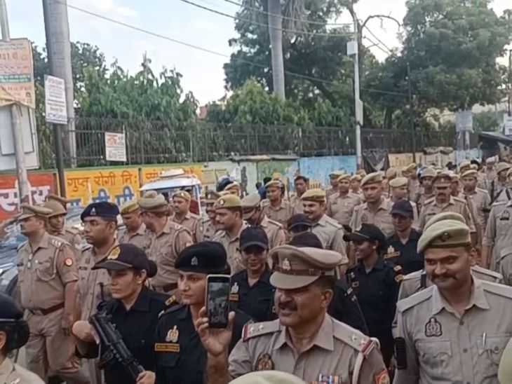 DIG did flag march in Bareilly