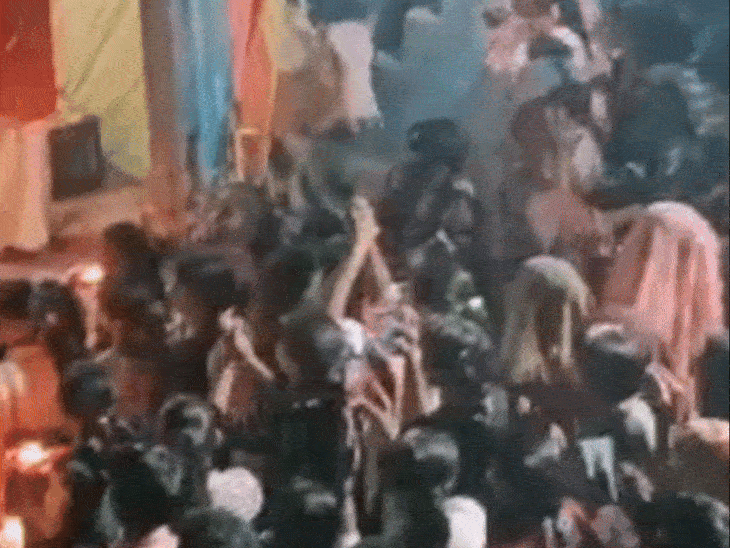 दो सांडों ने नवरात्रि महाआरती में मचाया हंगामा, दमोह में अफरातफरी
