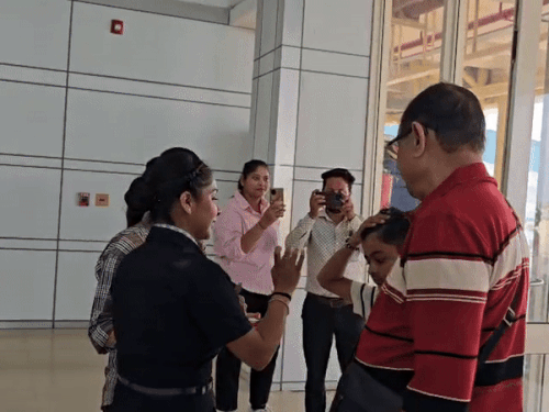 जैसलमेर एयरपोर्ट से शुरू हुई नई उड़ानें:इंडिगो की दिल्ली फ्लाइट पहुंची जैसलमेर,  26 से मुंबई,जयपुर, बेंगलुरु जुड़ेंगे- INA NEWS