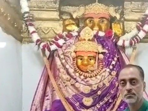 मां महामाया का 5 किलो स्वर्ण आभूषणों से राजसी श्रृंगार