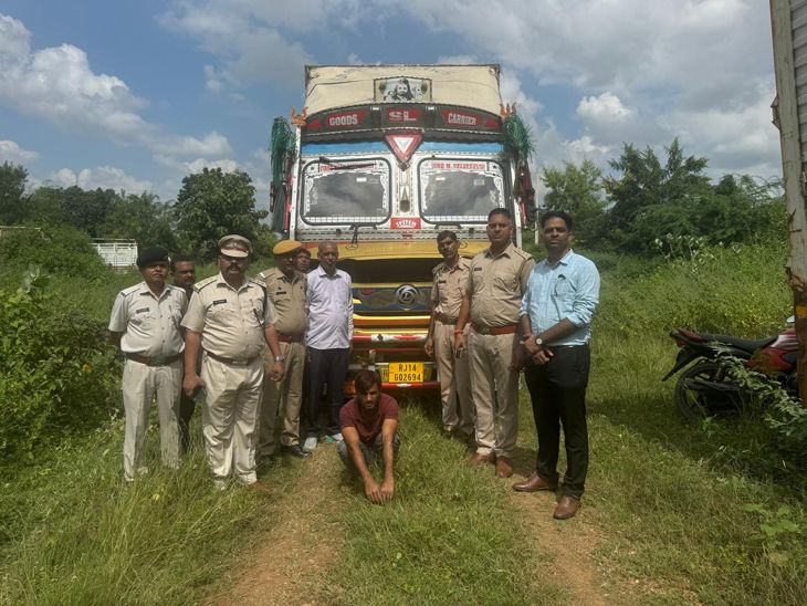 Container full of illicit liquor worth Rs 20 lakh seized