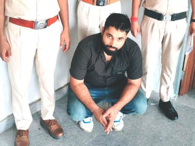 Rewar Navy soldier opened fire, creating panic | Haryana Police