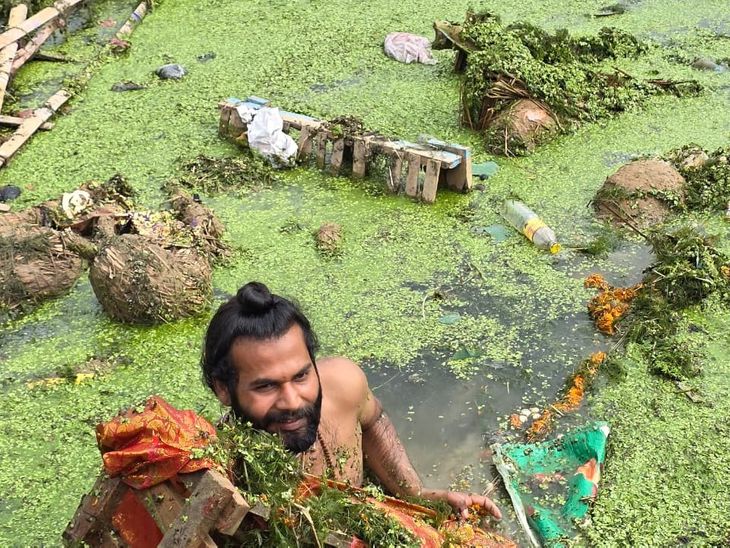 Sonbarsa Pokhara was cleaned under the leadership of Mahant