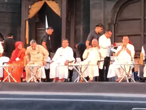 The three-hour show 'Janata Raja' will begin today.