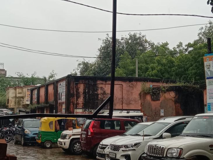 Rain in Jaunpur Boosts Rabi and Paddy Crops but Damages Others Rain in Jaunpur Boosts Rabi and Paddy Crops but Damages Others