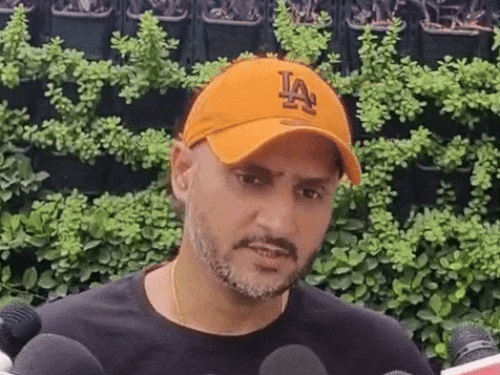Harbhajan Singh Congratulates Shubman Gill on ODI Captaincy Harbhajan Singh Congratulates Shubman Gill on ODI Captaincy
