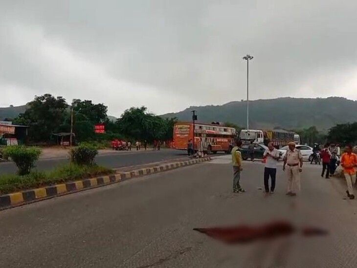 Elderly Scooter Rider Killed by Trailer; Negligence Sparks Villagers’ Protest Threat Elderly Scooter Rider Killed by Trailer; Negligence Sparks Villagers’ Protest Threat