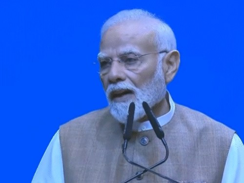 मोदी बोले- भारत कभी 2G के लिए जूझता था:  आज सभी जिलों में 5G कनेक्टिविटी, 1GB डेटा की कीमत एक कप चाय से भी कम