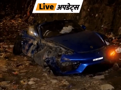 भास्कर अपडेट्स:मुंबई में तेज रफ्तार पोर्श कार डिवाइडर से टकराई, BMW से रेसिंग के दौरान हादसा- INA NEWS