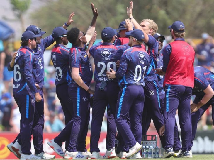 Namibia beat South Africa by 4 wickets in T20 | नामीबिया ने साउथ अफ्रीका को 4 विकेट से टी-20 हराया: आखिरी ओवर में 11 रन बनाए, ट्रम्पलमैन को 3 विकेट; ग्रीन ने विनिंग बाउंड्री लगाई