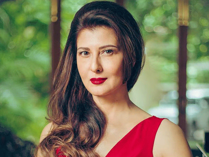 Sangeeta Bijlani is worried about her safety | संगीता बिजलानी अपनी सेफ्टी को लेकर परेशान: फार्म हाउस में हुई चोरी के बाद से असुरक्षित महसूस कर रहीं एक्ट्रेस, बंदूक लाइसेंस के लिए दिया आवेदन