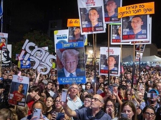 Gaza hostage release to begin Monday morning | गाजा से बंधकों की रिहाई कल से: 20 जीवित, 28 शव सौंपेंगे; हमास नेता बोले- ट्रम्प की योजना के कुछ हिस्सों से असहमत