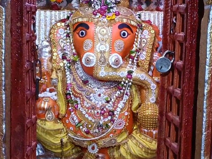 Buddhasagar of Atru gives the first invitation to Ganpati