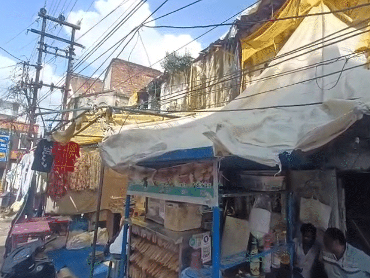 9 करोड़ का PWD भवन, जिसे अफसरों ने बेच डाला:  5 पर FIR, 3 सस्पेंड, 2 को नोटिस, इनमें CMO भी शामिल, जानिए, किसकी क्या भूमिका – Chhatarpur (MP) News