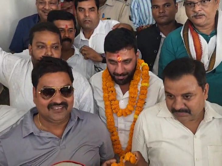 JDU MLA Amarendra Pandey filed his nomination.