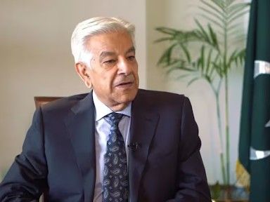 Pak Defense Minister said – Afghans living in Pakistan should go back | PAK रक्षामंत्री ने अफगानियों को देश छोड़ने को कहा: कहा- हमारी जमीन 25 करोड़ पाकिस्तानियों के लिए; उन लोगों को भारत पाले