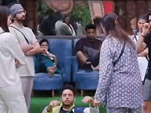 Bigg Boss 19 Controversy erupts over washing spoons | बिग बॉस 19, चम्मच धोने को लेकर हुआ विवाद: गौरव खन्ना पर फूटा कंटेस्टेंट्स का गुस्सा; अभिषेक-फरहाना की दोस्ती पर अशनूर की हुई खिंचाई