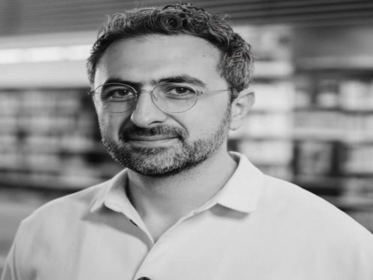 एआई चेतना पर गंभीर चिंतन: क्या तकनीक बदल देगी राजनीति का भविष्य? Mustafa Suleyman Ai Concerns news image