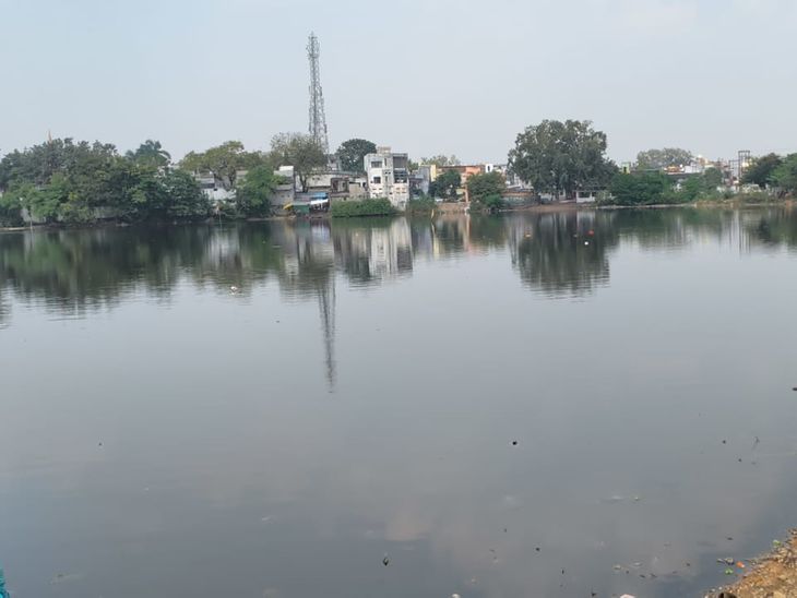 NGT visits Devi Talab for its conservation