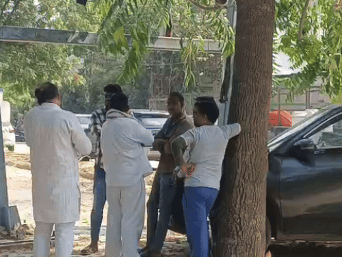 फरीदाबाद में युवक की इलाज के दौरान मौत:नोएडा में दूध की पिकअप ने मारी थी टक्कर, घर जाते समय हादसा- INA NEWS