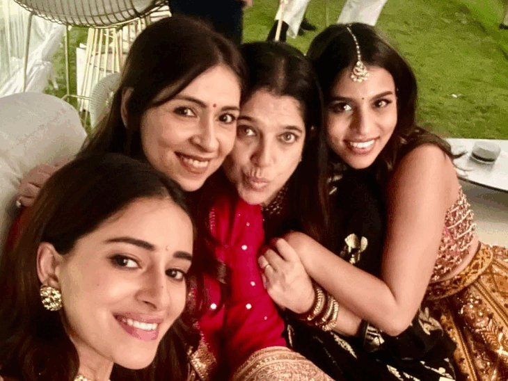 Diwali party at Ananya Pandey’s house, suhana khan and navya naveli poses like bestfriend | अनन्या पांडे के घर हुई दिवाली पार्टी की इनसाइड तस्वीरें: बेस्टफ्रेंड सुहाना खान, नव्या नंदा पहुंचीं, इंडस्ट्री से कई सेलेब्स भी बने ग्लैमरस पार्टी का हिस्सा
