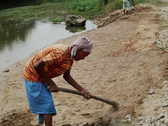 Cleaning done on Chhath festival in Pashai village