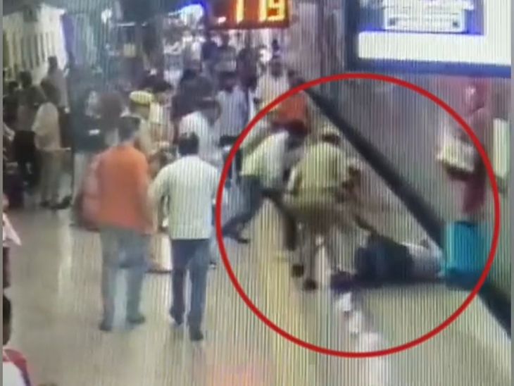 Family narrowly escapes falling from a moving train in Basti, VIDEO