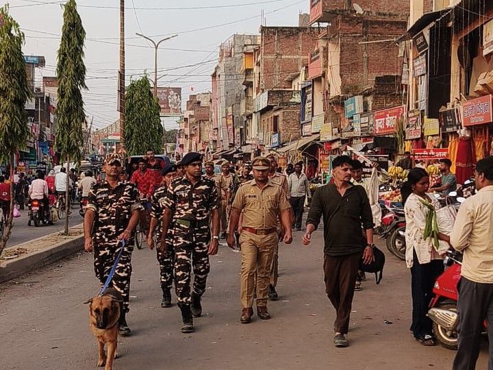 SSB-Police joint patrol at Sonauli border | सोनौली सीमा पर एसएसबी-पुलिस ...