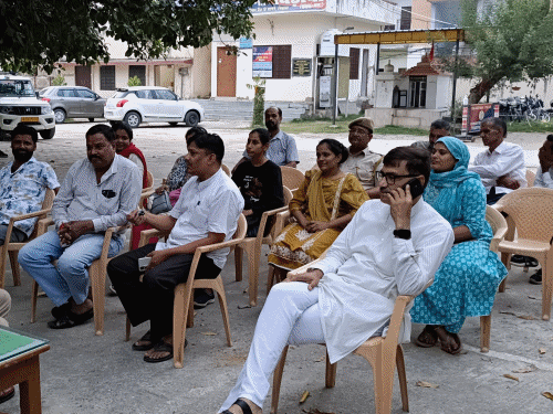 The stolen new car will be recovered soon | चोरी हुई नई गाड़ी जल्द होगी बरामद: पुलिस निरीक्षक ने कहा- ट्रैफिक नियमों का उल्लघन करने वालों पर भी होगा एक्शन – chirawa News The stolen new car will be recovered soon | चोरी हुई नई गाड़ी जल्द होगी बरामद: पुलिस निरीक्षक ने कहा- ट्रैफिक नियमों का उल्लघन करने वालों पर भी होगा एक्शन – chirawa News