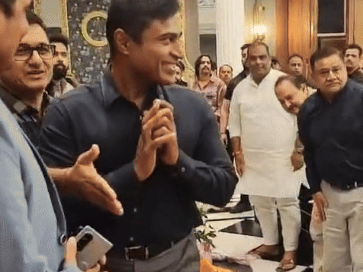 Rajasthan Police ADG Dinesh MN; Sagwan Movie Trailer | Udaipur News | एडीजी दिनेश एमएन बोले-हवन में हाथ नहीं,हम खुद जले थे: जेल में चुटकुले सुनाता तो कोई डांस करता था, लोगों के प्यार ने वापस खड़ा किया – Udaipur News Rajasthan Police ADG Dinesh MN; Sagwan Movie Trailer | Udaipur News | एडीजी दिनेश एमएन बोले-हवन में हाथ नहीं,हम खुद जले थे: जेल में चुटकुले सुनाता तो कोई डांस करता था, लोगों के प्यार ने वापस खड़ा किया – Udaipur News