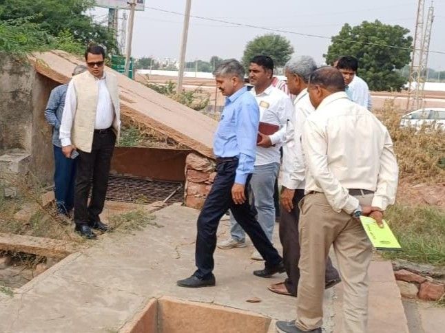 Water conservation works will be reviewed after the monsoon. | मानसून के बाद जल संरक्षण कार्यों की होगी समीक्षा: जल शक्ति अभियान के केंद्र सरकार नोडल अधिकारी नीरज कुमार रहे नागौर जिले के दौरे पर ग्रामीणों से लिया फीडबैक – Nagaur News Water conservation works will be reviewed after the monsoon. | मानसून के बाद जल संरक्षण कार्यों की होगी समीक्षा: जल शक्ति अभियान के केंद्र सरकार नोडल अधिकारी नीरज कुमार रहे नागौर जिले के दौरे पर ग्रामीणों से लिया फीडबैक – Nagaur News