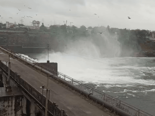 Rajasthan kota Kota weather update 28 October three gates of barrage opened | कोटा में आज भी बारिश का अलर्ट: दिन का तापमान 9 डिग्री गिरा, ठिठुरन बढ़ी, बैराज के 3 गेट खोल पानी की निकासी – Kota News Rajasthan kota Kota weather update 28 October three gates of barrage opened | कोटा में आज भी बारिश का अलर्ट: दिन का तापमान 9 डिग्री गिरा, ठिठुरन बढ़ी, बैराज के 3 गेट खोल पानी की निकासी – Kota News