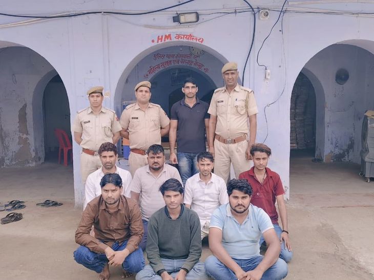 Seven cyber fraud accused arrested | साइबर ठगी के सात आरोपी गिरफ्तार: फर्जी बैंक खातों और मोबाइल नंबरों के माध्यम से ऑनलाइन ठगी करते थे – Deeg News Seven cyber fraud accused arrested | साइबर ठगी के सात आरोपी गिरफ्तार: फर्जी बैंक खातों और मोबाइल नंबरों के माध्यम से ऑनलाइन ठगी करते थे – Deeg News