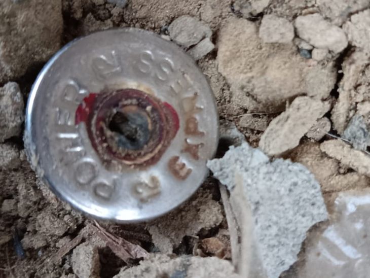 सिरसा के जोगेवाला में फायरिंग मामला, ईंटें फेंक तोड़फोड़ की:  फाइनेंसर ने घर के अंदर छिप बचाई जान, झगड़े के बाद बुलाए युवक – Sirsa News