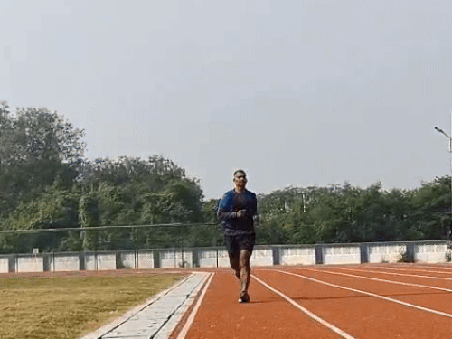 Haryana Narnaul-Rewari Navy personnel ran 59 kilometer race | Mahendragarh News | नारनौल-रेवाड़ी के जवानों ने लगाई 59 KM की दौड़: एक मुंबई, दूसरा गोवा में दौड़ा; हरियाणा दिवस पर युवाओं को किया समर्पित, दोनों नेवी में – Narnaul News