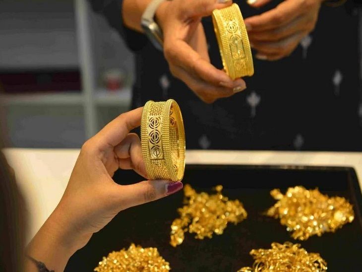सोना-चांदी में उछाल: क्या निवेश के लिए अनुकूल है मार्केट? उद्योग Gold Silver Prices Rise Today news image