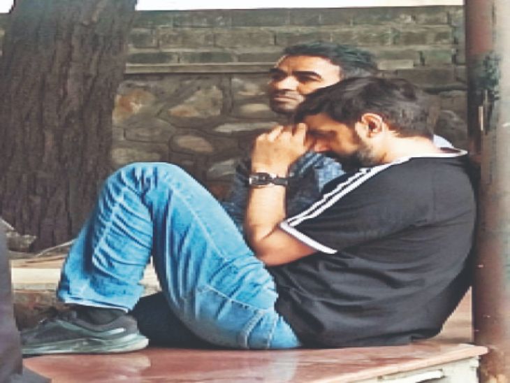 Questions raised on school safety and accountability | स्कूल सुरक्षा-जवाबदेही पर उठे सवाल: पिता बोले- स्कूल प्रबंधन ने मौत को छिपाया, मुझे पुलिस से पता चला, मेरी अमायरा नहीं रही – Jaipur News