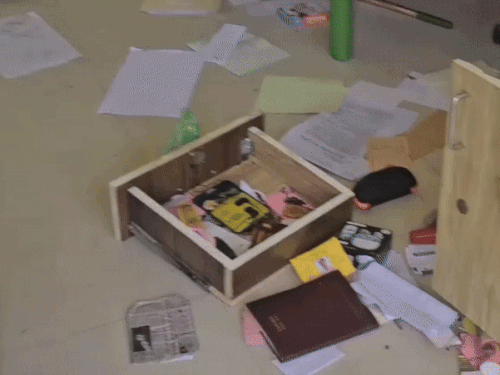 Theft in 4 shops by breaking into the wall | अजमेर की 4 दुकानों में सेंध लगाकर चोरी: करीब दो लाख का सामान व नकदी चुराई, पुलिस जांच में जुटी – Ajmer News