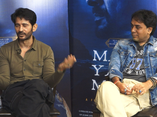 मानो या ना मानो में हितेन तेजवानी का अनोखा अंदाज:बोले- हमेशा आज में जीता हूं, निर्देशक योगेश पगारे ने कहा- ये नई कहानी है