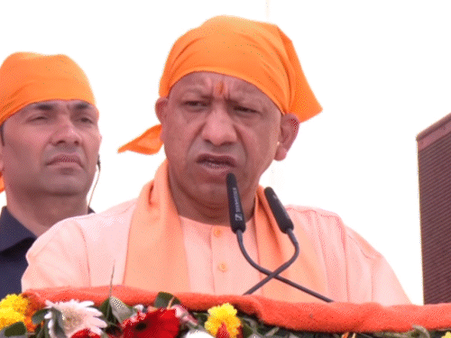 Yogi participated in Guru Nanak Prakash Parv in Aishbagh