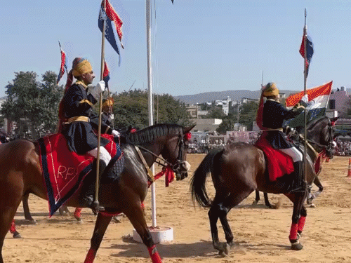 पुष्कर मेला: धर्म और परंपरा का संगम, लाखों श्रद्धालुओं ने किया पंचतीर्थ स्नान Pushkar Fair Concludes Kartik Purnima news image