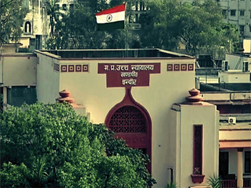 फिल्म ‘हक’ की रिलीज पर रोक की मांग खारिज:  पति के खिलाफ केस लड़ने वाली पहली मुस्लिम महिला की कहानी; हाईकोर्ट में हुई सुनवाई – Indore News