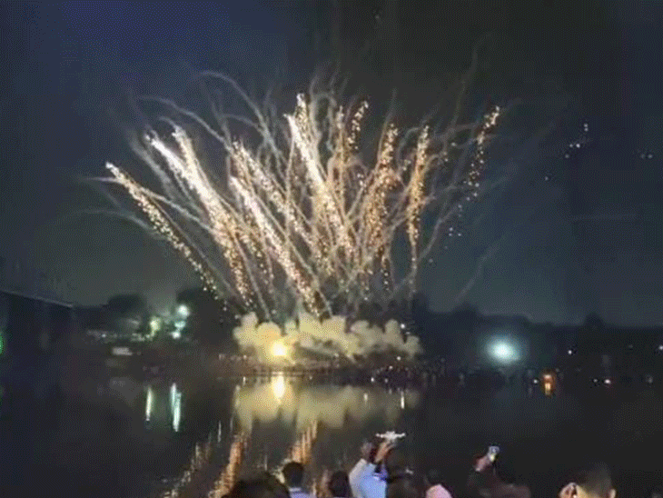 Maha Aarti on the banks of Hasdeo River in Korba