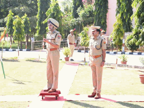 ADG Rupinder Singh visited SDRF Headquarters | एडीजी रूपिन्दर सिंह ने ...